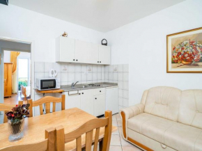 Apartments Nikolina LU - Two-Bedroom Apartment with Balcony
